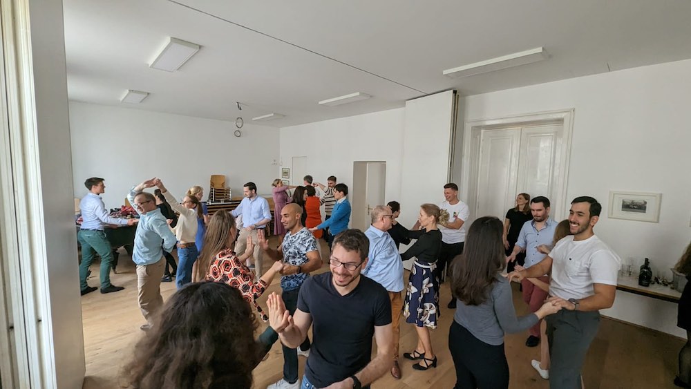 Entdecke den Knotentanz: Erste Workshops in Linz